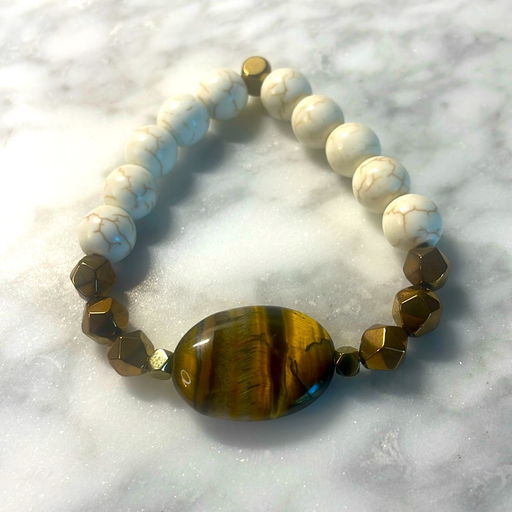 Tigers eye, bronze hematite & Howlite bracelet